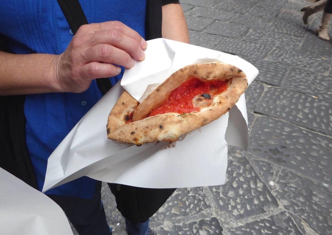 Naples Downtown and Underground Ruins Walking Tour 5