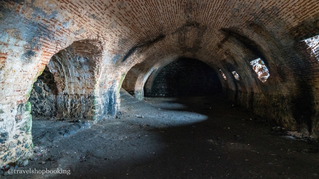 European Side Coast Tour of Garipce Village, Rumeli Fortress and Balat 7
