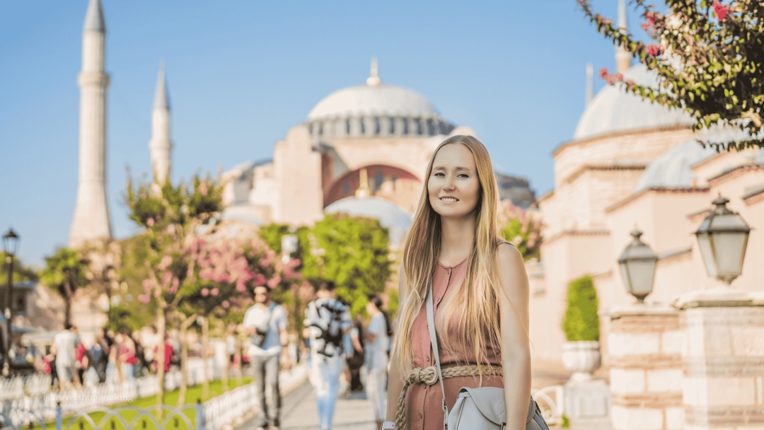 Daily Istanbul City Tour from Izmir | Topkapi Palace, Blue Mosque & Grand Bazaar Tour with Flights 4