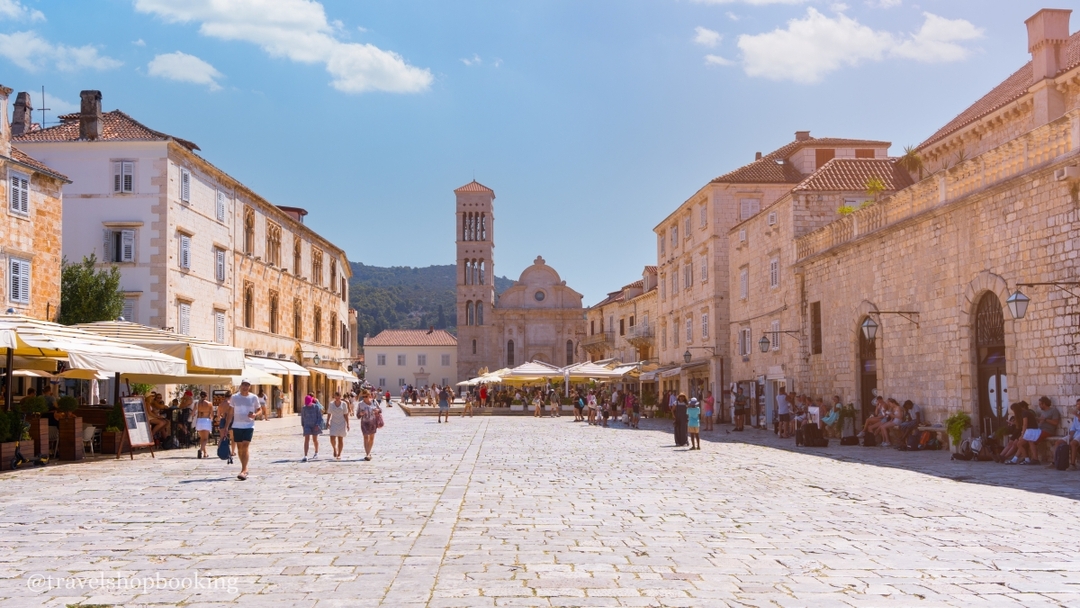 4 Days Sail Blue Cruise Croatia Split to Dubrovnik 9