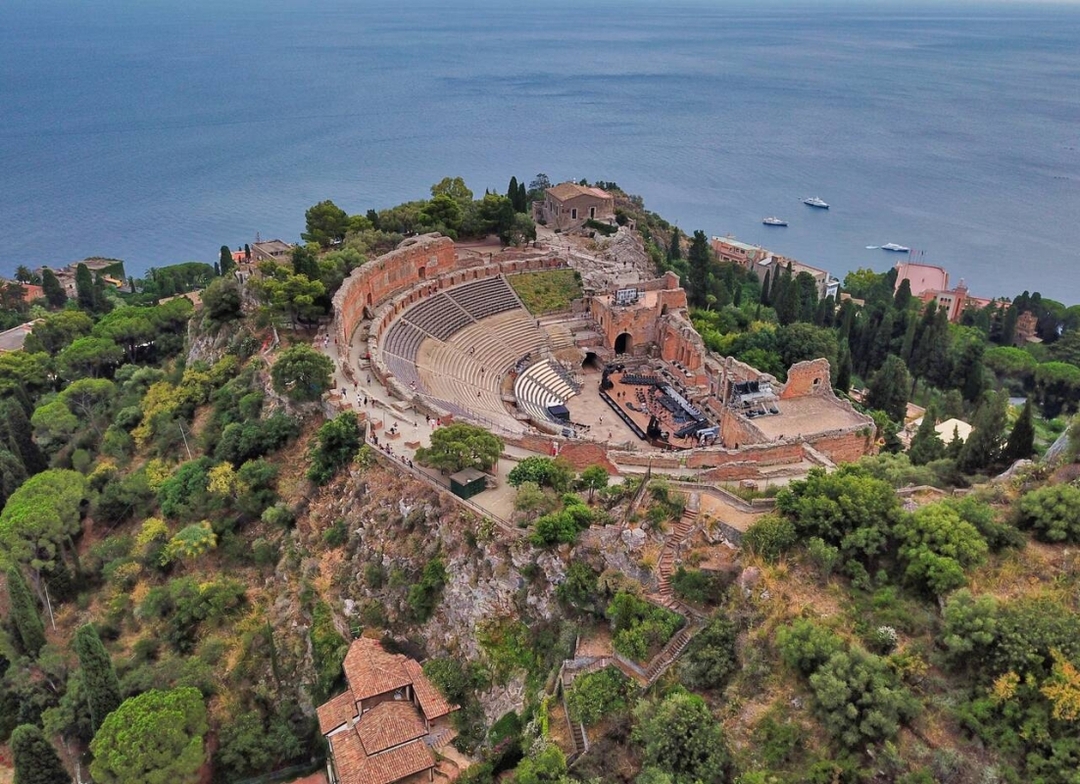 Taormina Low Cost Transfer from Messina 5