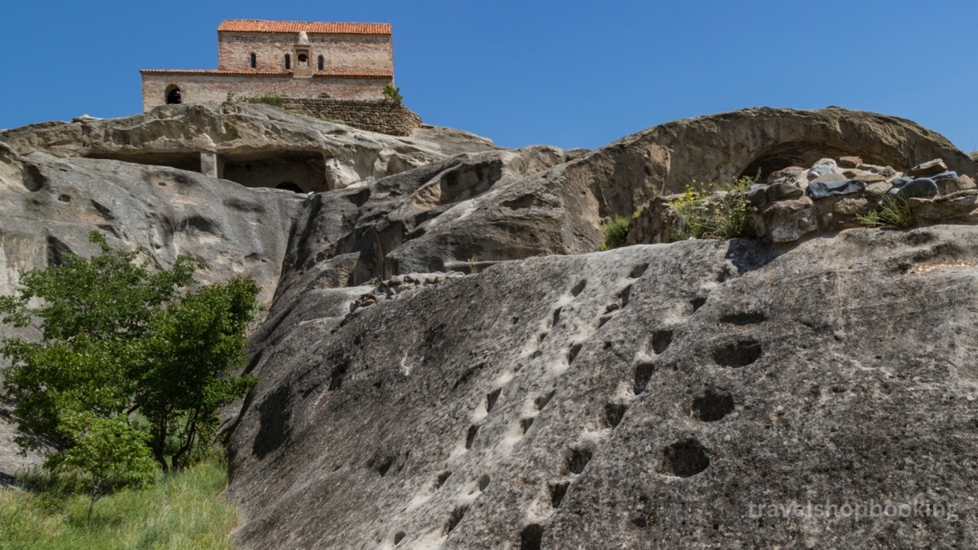 Ancient Caves & Old Capital City – Uplistsikhe & Mtskheta Day Tour 7