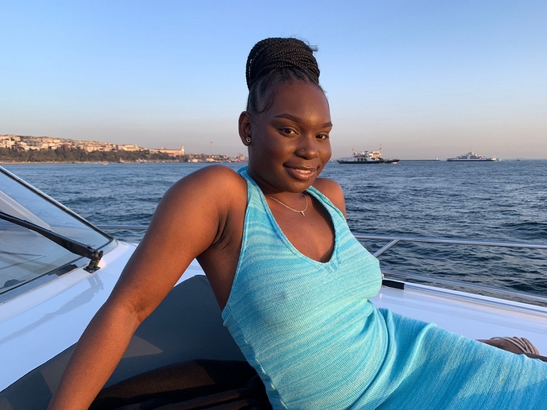Istanbul Bosphorus Sunset Cruise on Luxury Yacht 5