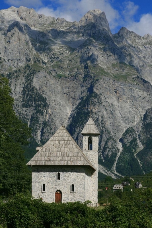 From Ionian Waves to Alpine Peaks – Albania 5-Day Experience 4