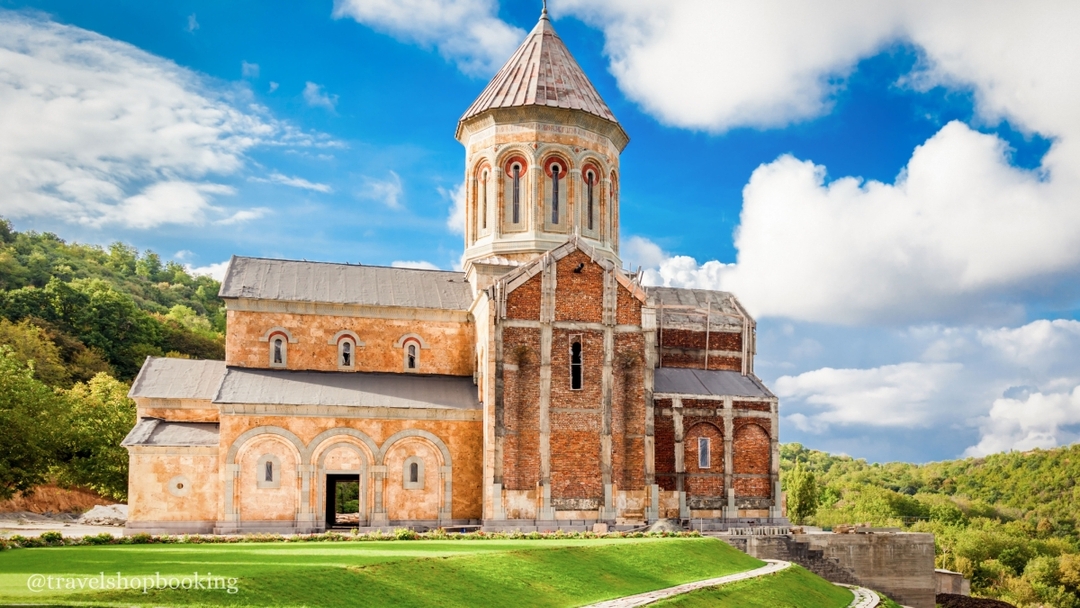 Sighnaghi & Bodbe Monastery Tour from Tbilisi – Kakheti Day Trip 6