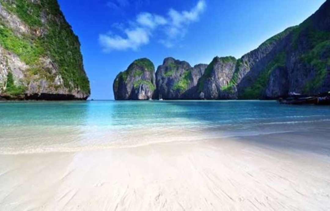 PHUKET: Phi Phi-Maya Bay- Pileh Lagoon-Khai Island by Speed Boat with Lunch 5