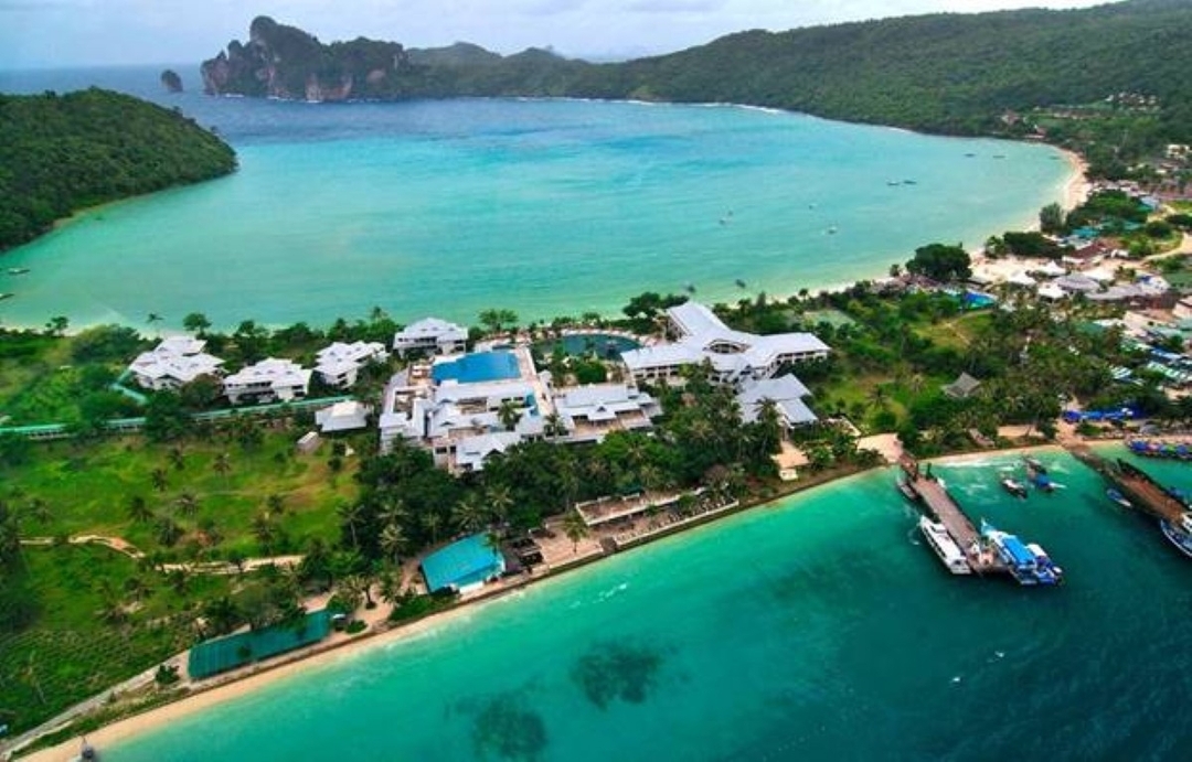 PHUKET: Phi Phi-Maya Bay- Pileh Lagoon-Khai Island by Speed Boat with Lunch 6