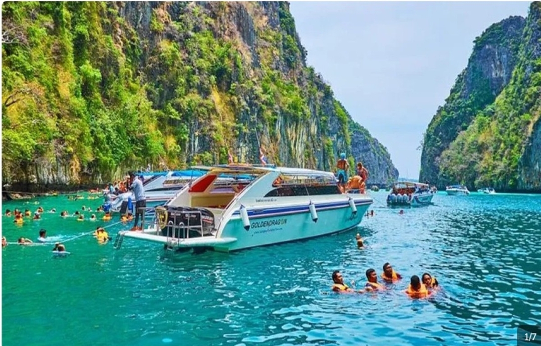 PHUKET: Phi Phi-Maya Bay- Pileh Lagoon-Khai Island by Speed Boat with Lunch 9