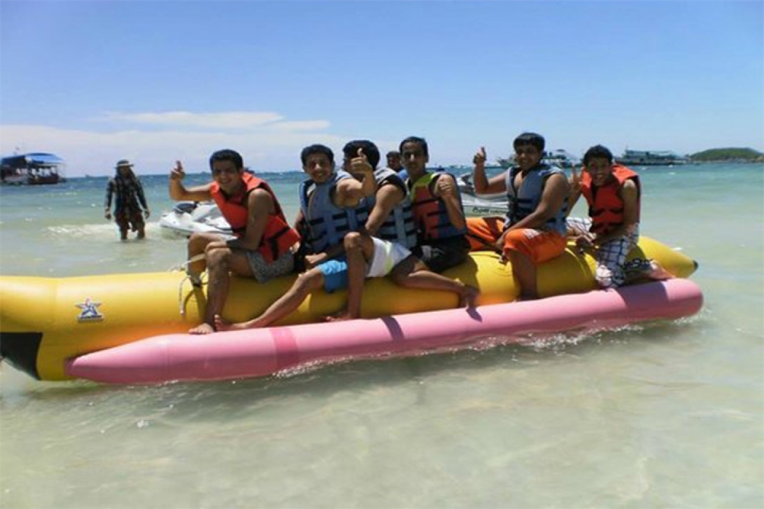 Pattaya-Koh Larn: Speed boat-Sea Walker-Parasailing-Banana Boat-Snorkel-ling-lunch 7