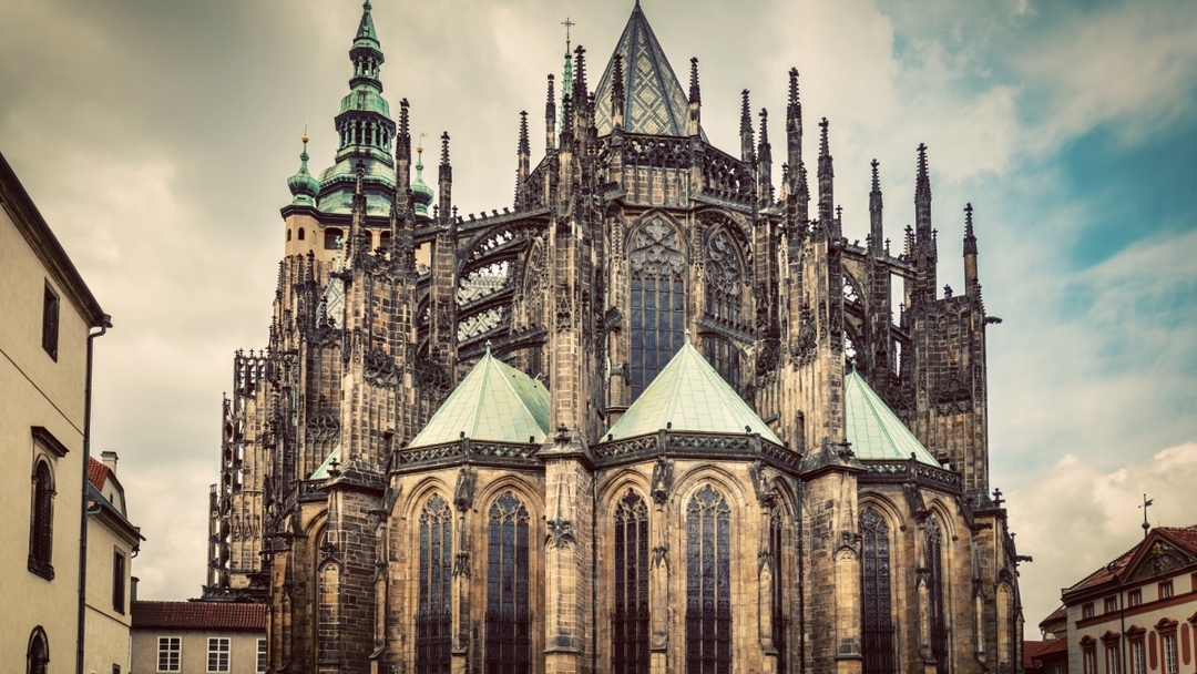 Prague Castle: Private fairytale walking tour 2