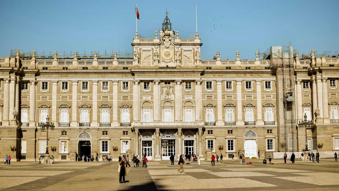 Prague Castle: Private fairytale walking tour 4