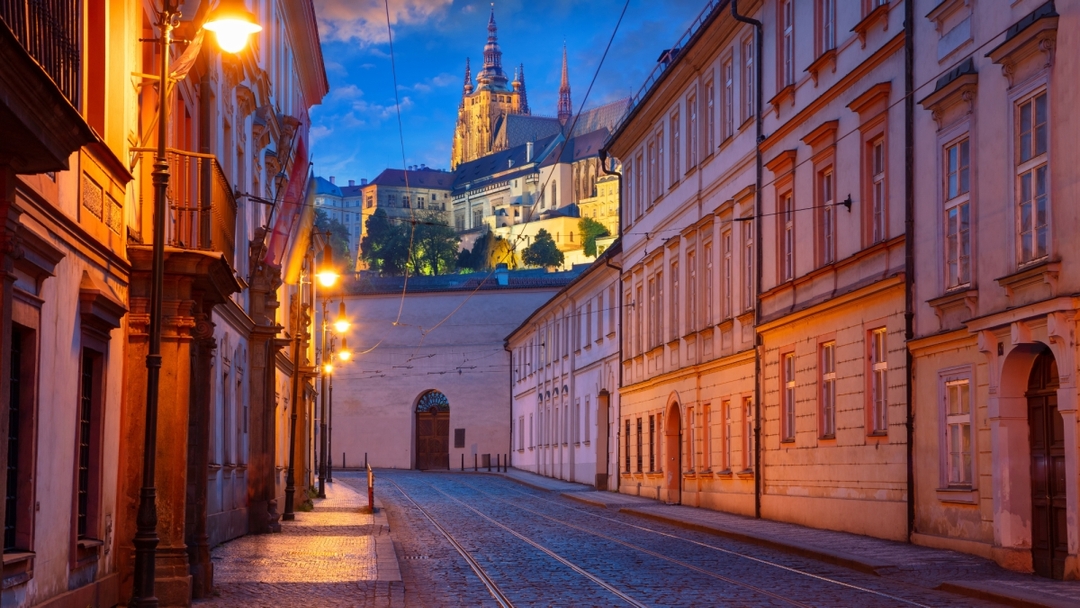 Prague Castle: Private fairytale walking tour 8