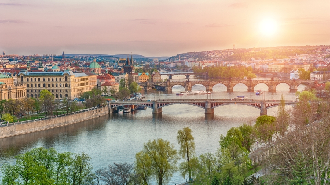 Prague in One Day: Private 8-Hour Tour with Lunch & Top Monuments 2