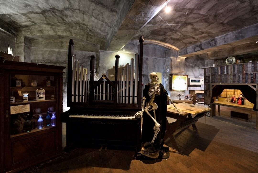 Prague Ghost Tour: Legends, Mysteries & Haunted Stories 5