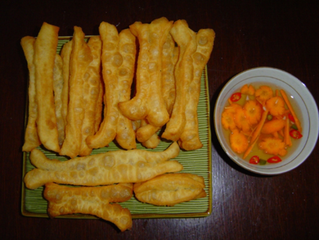 Hanoi City Tour – Street Food Adventure & Train Street Experience 8