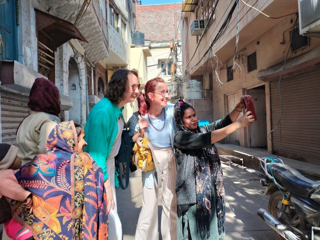 Delhi Private Shopping Tour with Local Guide & Hotel Pickup 8