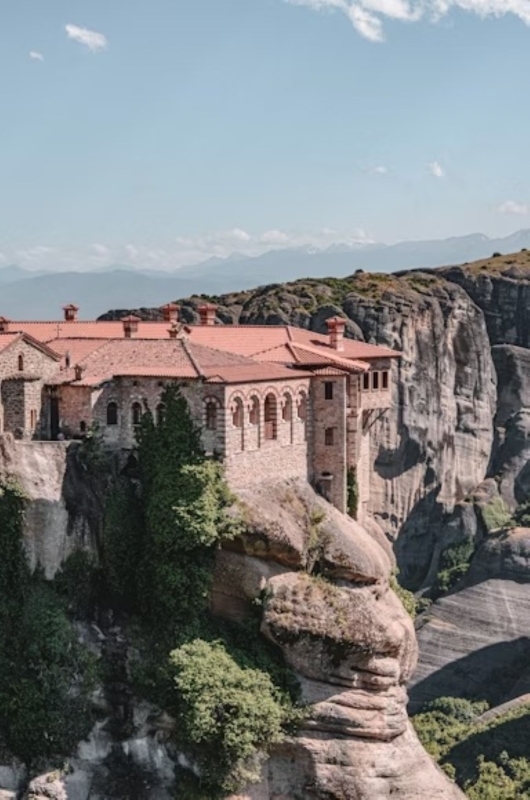 2 Days Delphi & Meteora Tour from Athens 6