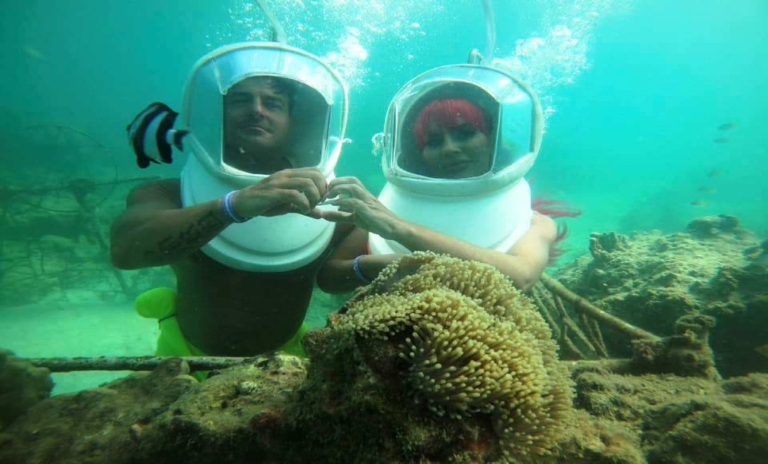 Pattaya-Koh Larn: Speed boat +Sea walker + banana  +lunch 2