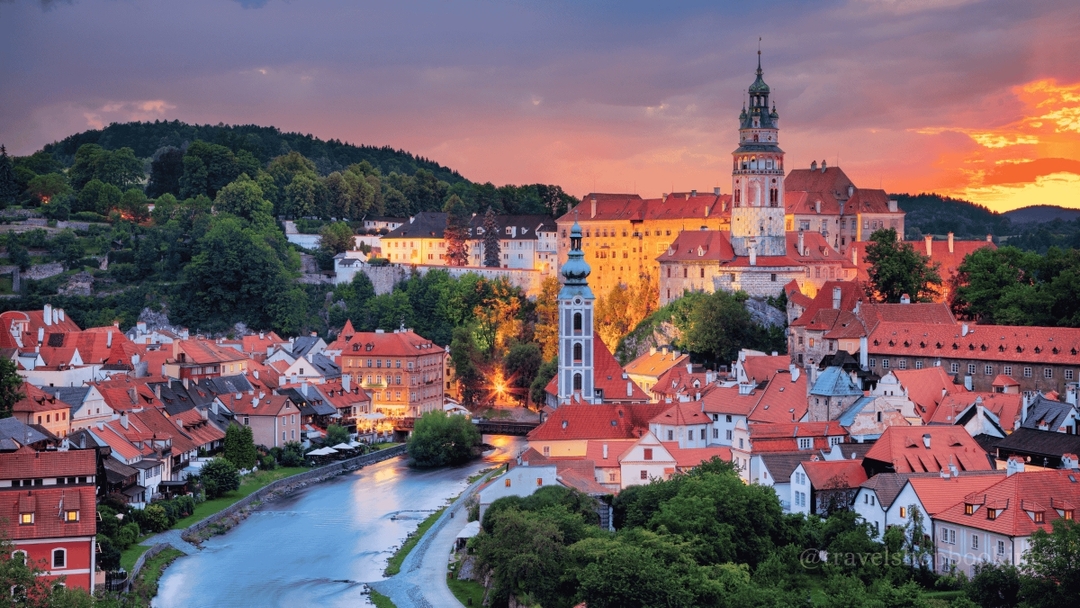 Prague & Alpine Wonders: 7 Day Private Tour to Dachstein Skywalk 9