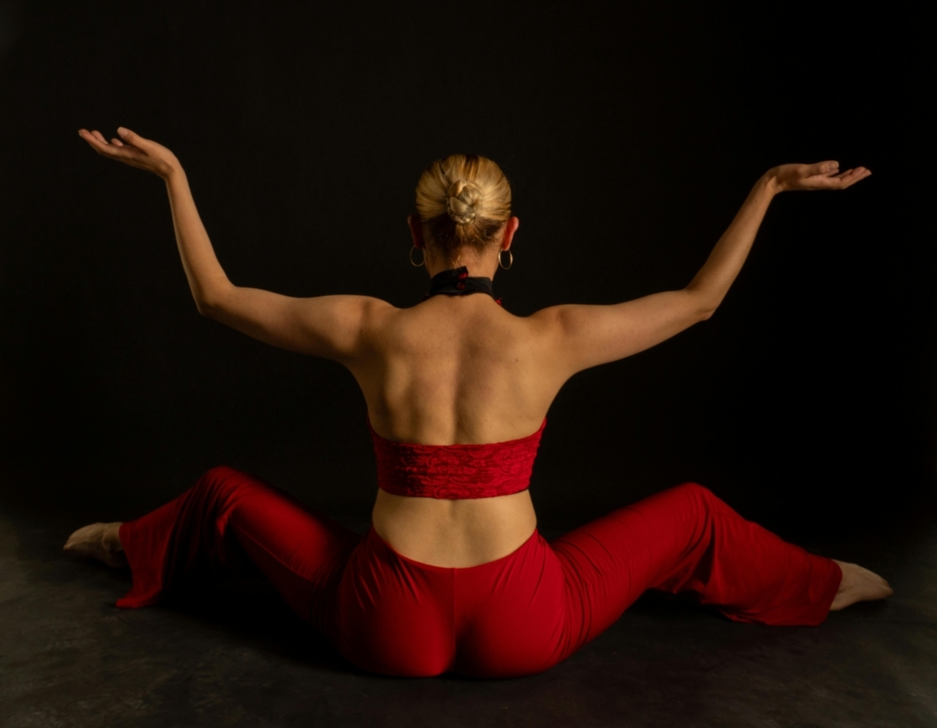 Pole Dance Experience: Unleash Your Inner Diva 8