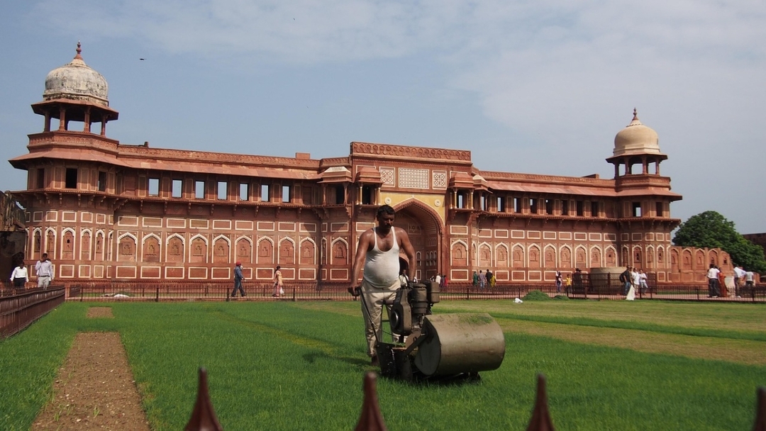 Same Day Agra Taj Mahal Tour from Delhi with Guide 7