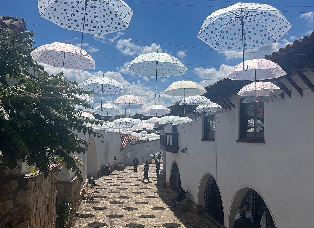 4-Day Bogotá Adventure Bike Tour, Zipaquirá & Guatavita Lake 3