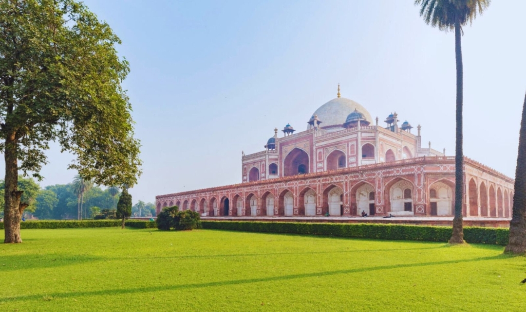 Taj, Tigers & Trains 10