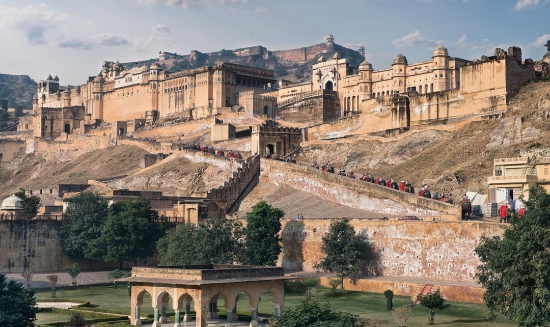 Incredible India Himachal & Taj Mahal Experience 7