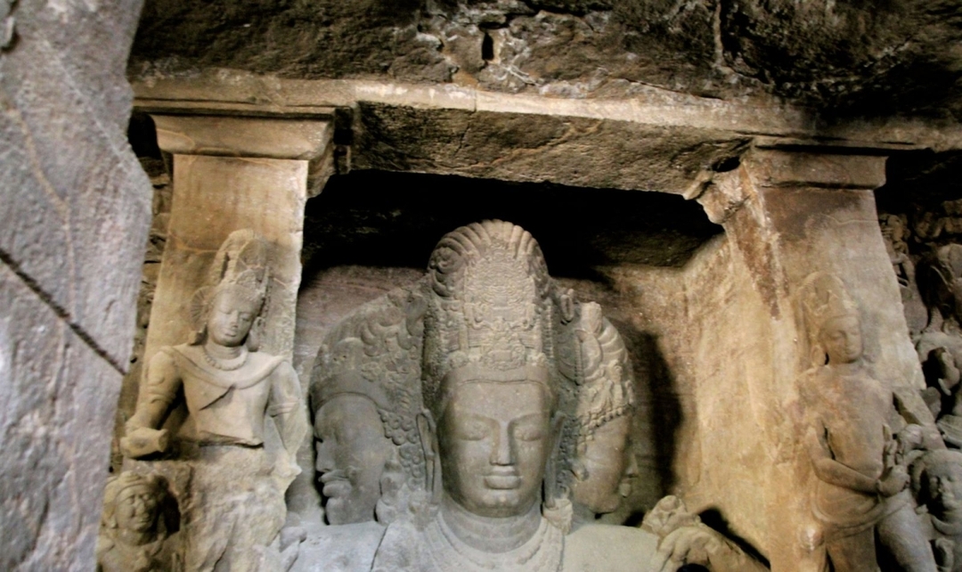 Pench, Kanha Tiger Safari & India Temple Treasures 5