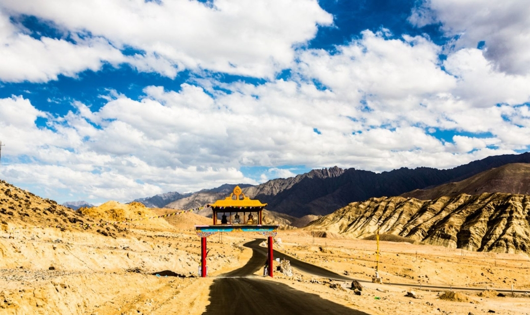 Leh Ladakh Graceful Monastery & Mountain Experience 3