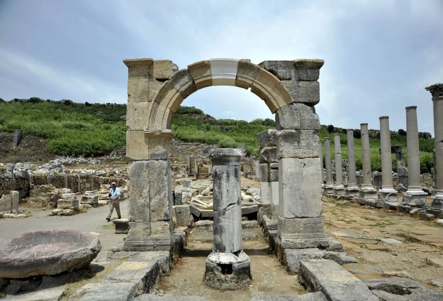 Full-Day Antalya Tour: Perge, Aspendos, Side & Manavgat Waterfall Excursion 5