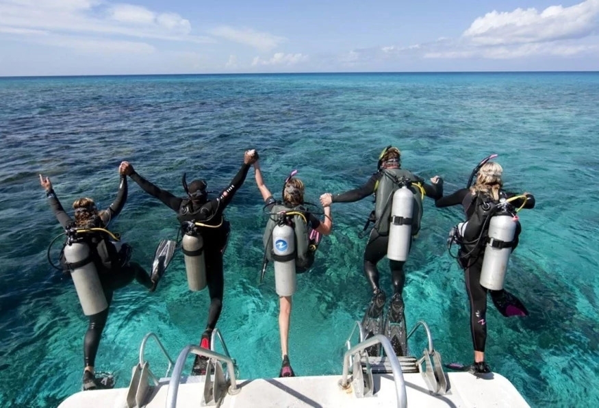 Antalya Scuba Diving Tour – Discover the Underwater Wonders of the Mediterranean 8