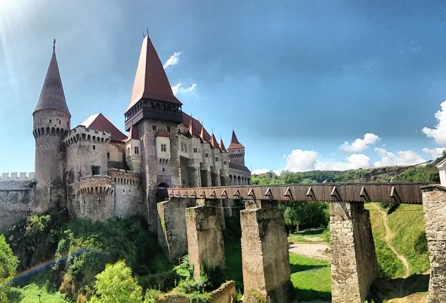 Tour to Corvin Castle in Hunedoara & Alba Iulia 5