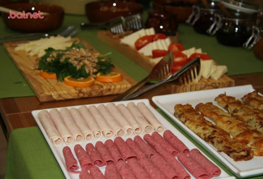 Daily Ayvalik Cooking Lesson & Shopping Tour 1