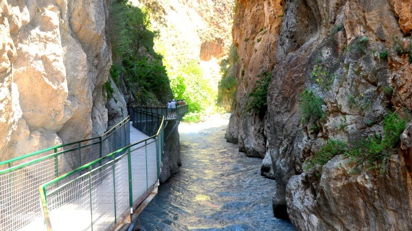 Fethiye Saklikent and Oludeniz Day Trip from Marmaris 6
