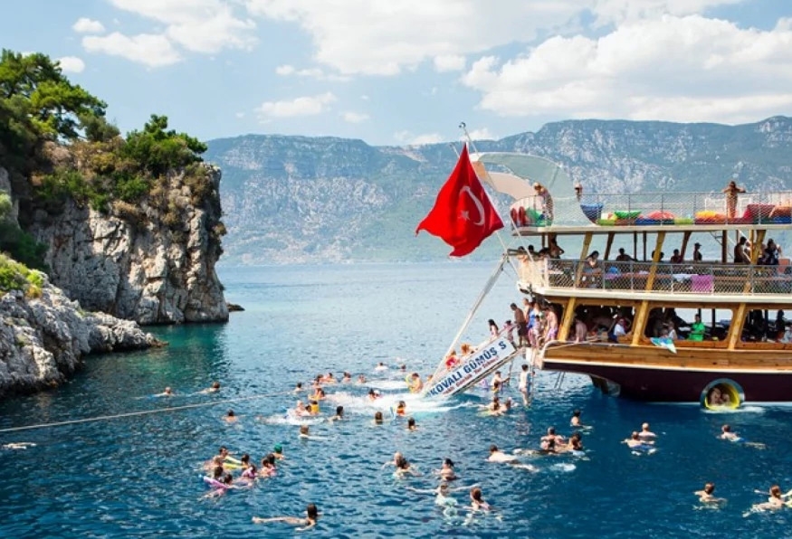 Daily Cesme Boat Trip from Izmir 1