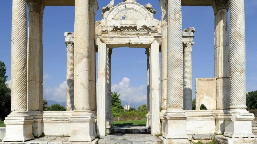 Daily Aphrodisias Ancient City Tour from Pamukkale – Explore the Roman Legacy & Sculptures 7
