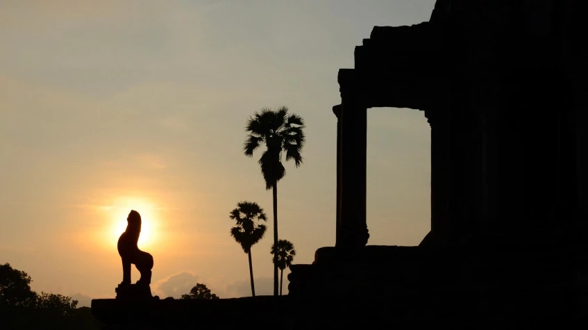 Full Day Small Group Angkor Wat Tour from Siemreap 7
