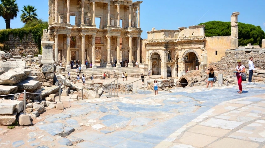 6 Day Turkey Road Trip Istanbul Canakkale Troy Pergamon Ephesus  5