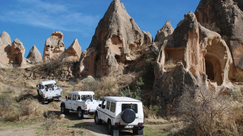 Cappadocia 4x4 Off-Road Safari Tour – Daily Adventure Through Valleys & Panoramic Viewpoints 3
