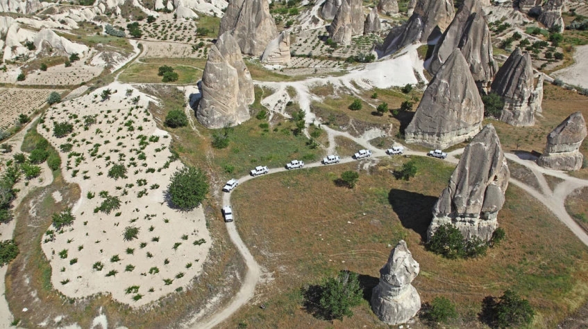 Cappadocia 4x4 Off-Road Safari Tour – Daily Adventure Through Valleys & Panoramic Viewpoints 8