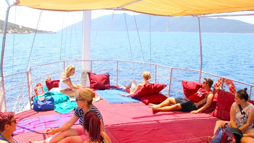 Daily Bodrum Boat Cruise Tour With Lunch 2