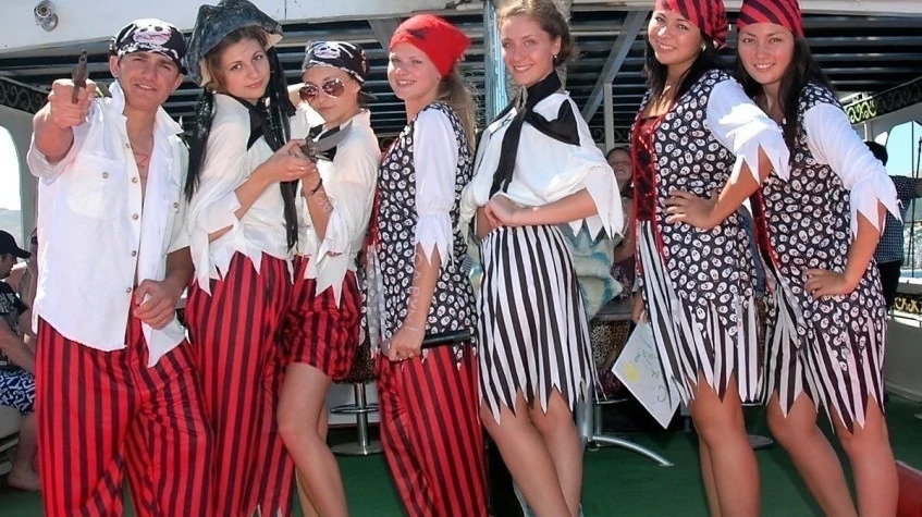 Daily Bodrum Boat Cruise Tour With Lunch 8