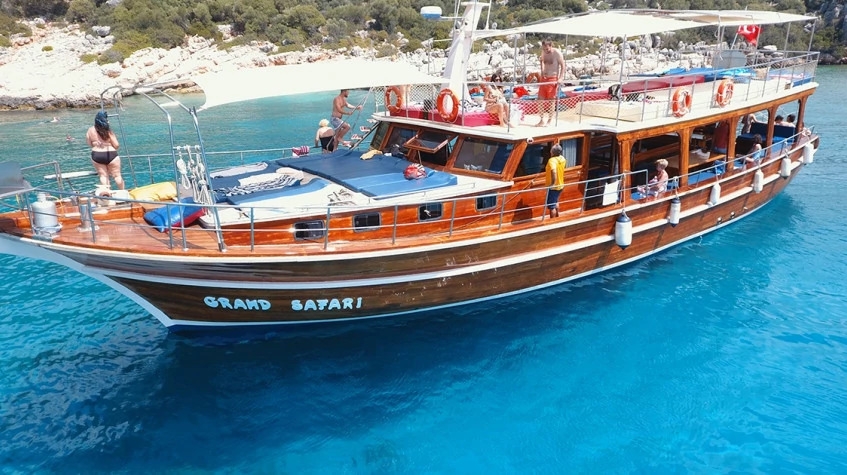 Daily Bodrum Boat Cruise Tour With Lunch 9