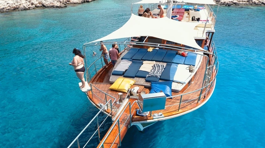 Daily Bodrum Boat Cruise Tour With Lunch 10