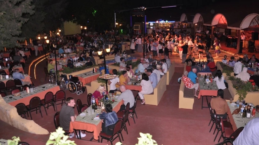 Daily Kusadasi Turkish Night Show 7