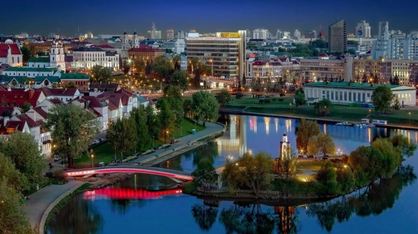 Soviet Era Art: Best 9 Days of Belarus Tour 6