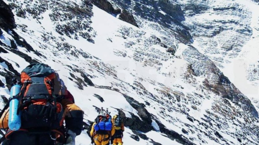 Lobuche Peak Climbing - 19 Days 2