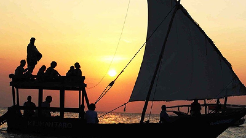 Romantic Dhow Sunset Cruise 1