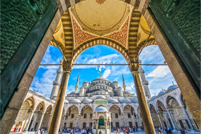 Full-Day Istanbul Tour: Hagia Sophia, Blue Mosque, Topkapi Palace & Bazaar 3